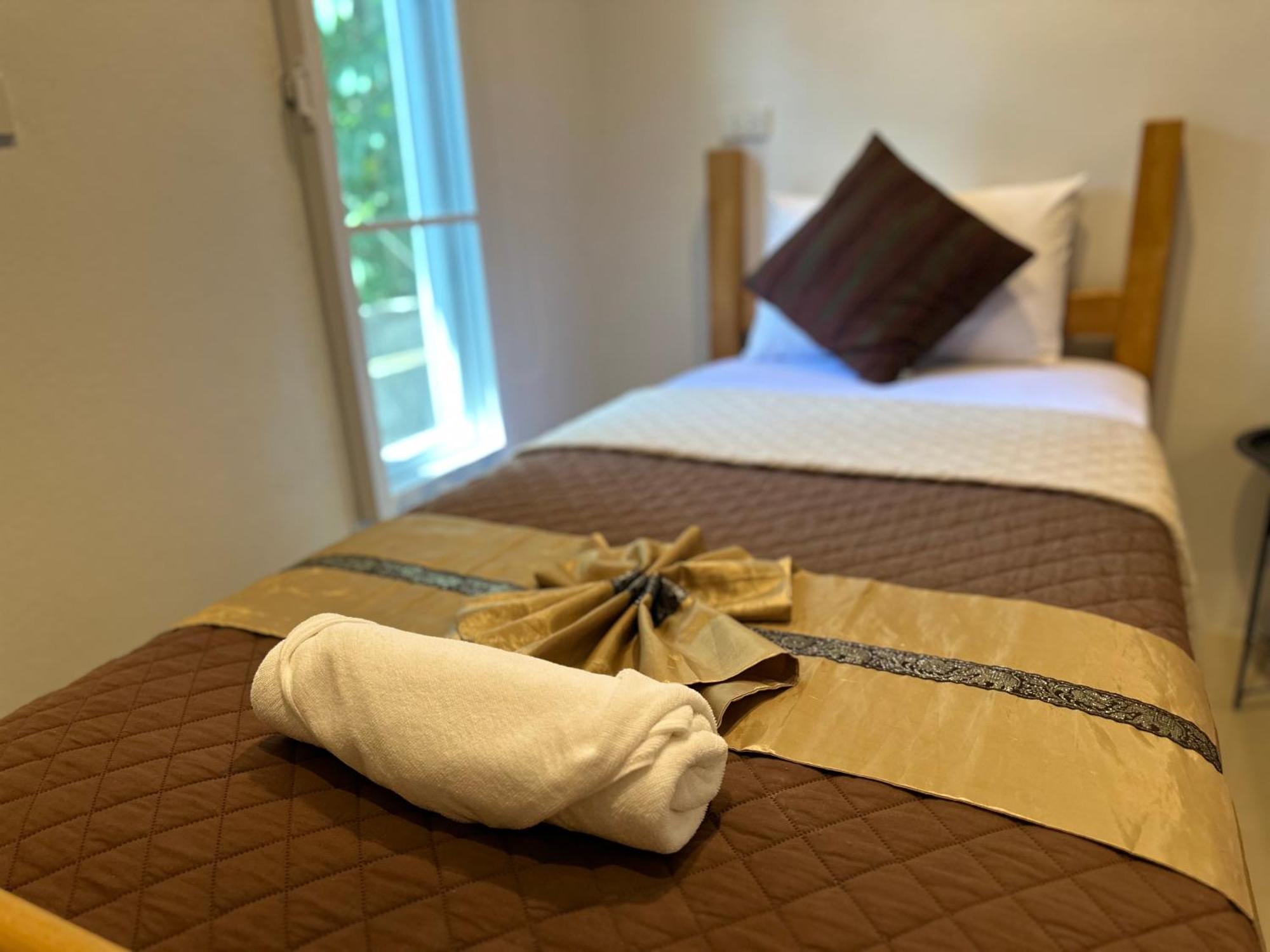 Suntalee House 호텔 Nai Yang Beach 외부 사진
