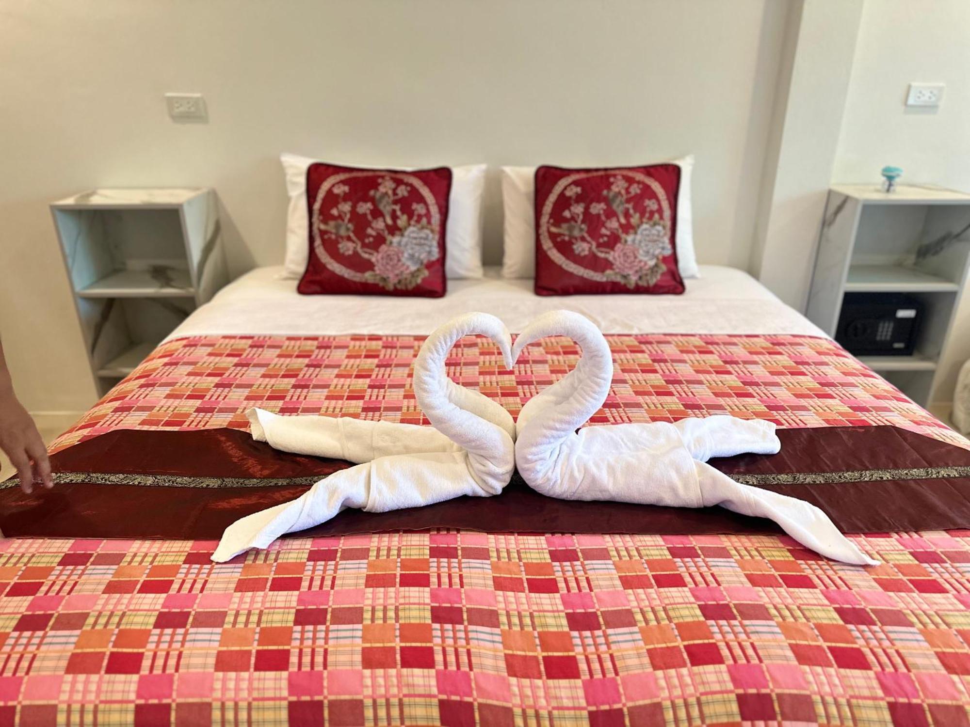 Suntalee House 호텔 Nai Yang Beach 외부 사진