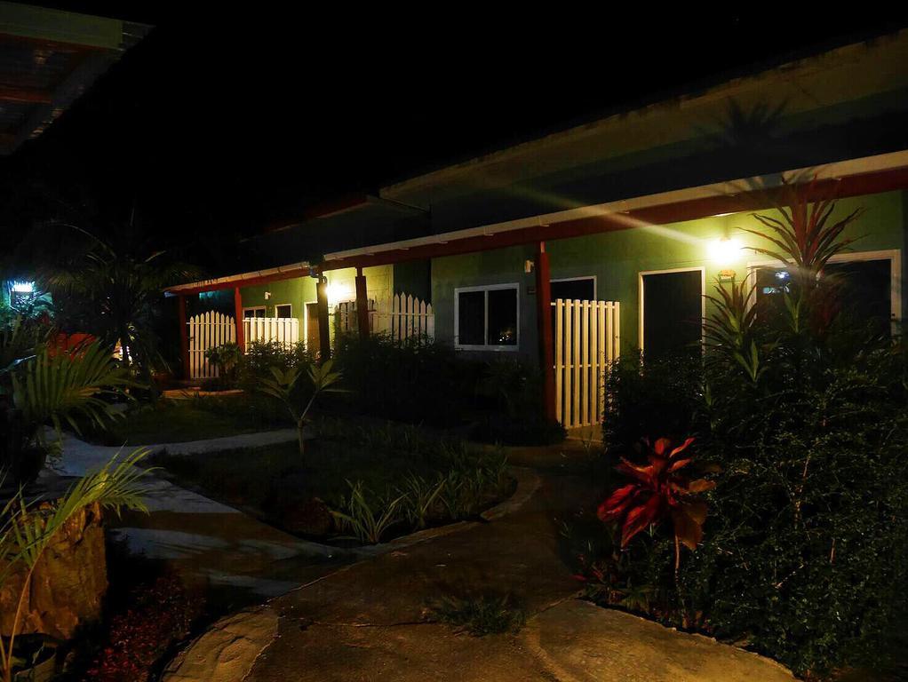 Suntalee House 호텔 Nai Yang Beach 외부 사진